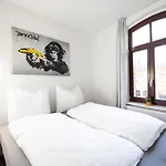 Am Neuen Theater - Parkplatz Nach Verfuegbarkeit - Altstadt - Kueche - Wifi - Powered By Ko-living 4*