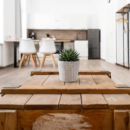 Am Neuen Theater - Parkplatz Nach Verfuegbarkeit - Altstadt - Kueche - Wifi - Powered By Ko-living 4*