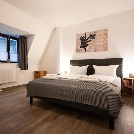 Ko-living Space Am Neuen Theater - Altstadt - Unique Design Aparthotel *