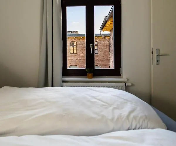 Am Neuen Theater - Parkplatz Nach Verfuegbarkeit - Altstadt - Kueche - Wifi - Powered By Ko-living ハレ