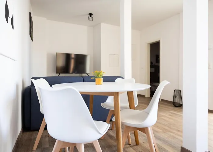 アパートホテル Am Neuen Theater - Parkplatz Nach Verfuegbarkeit - Altstadt - Kueche - Wifi - Powered By Ko-living ハレ