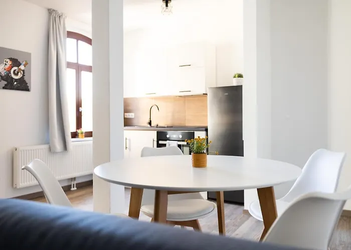 Am Neuen Theater - Parkplatz Nach Verfuegbarkeit - Altstadt - Kueche - Wifi - Powered By Ko-living アパートホテル 4*