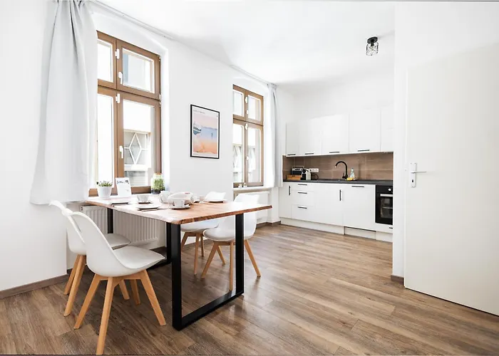 Am Neuen Theater - Parkplatz Nach Verfuegbarkeit - Altstadt - Kueche - Wifi - Powered By Ko-living ハレ