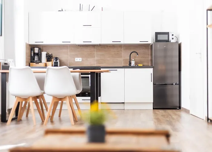 アパートホテル Am Neuen Theater - Parkplatz Nach Verfuegbarkeit - Altstadt - Kueche - Wifi - Powered By Ko-living 4*