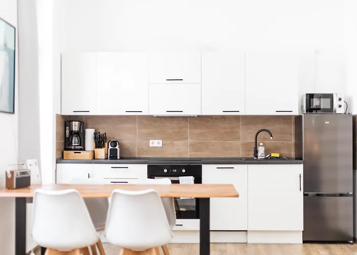 アパートホテル Am Neuen Theater - Parkplatz Nach Verfuegbarkeit - Altstadt - Kueche - Wifi - Powered By Ko-living